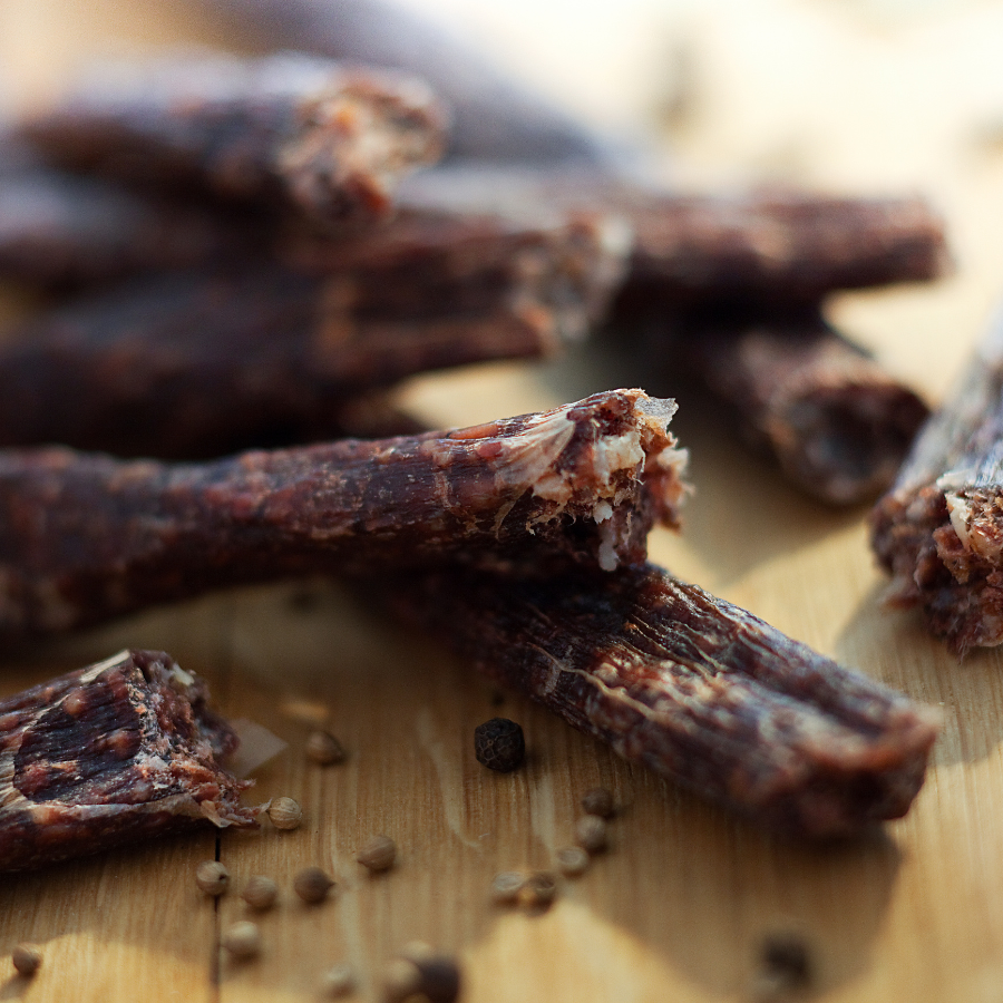 เนื้ออบพริกไทยดำแห้ง (Black Pepper Dried Beef) เผ็ดหอม เคี้ยวเพลิน รสเข้มถึงใจ